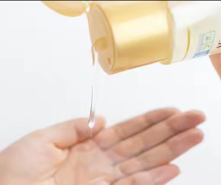 Hada Labo Gokujun Premium Hydrating Lotion – Intense Moisture with 7 Hyaluronic Acids (100ml)